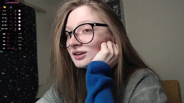 Snapshot of mollytuck chatting on March 2025 04:34:02 PM mollytuck online show from March 2025 04:34:02 PM