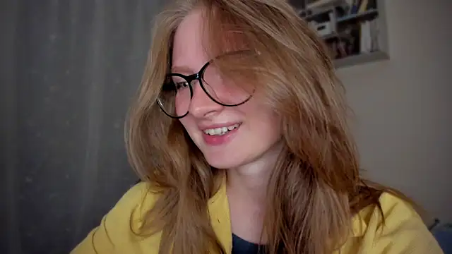 Snapshot of mollytuck chatting on September 2025 04:17:01 PM mollytuck online show from September 2025 04:17:01 PM