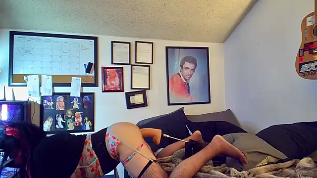 Snapshot of DoMeDoggyDiana chatting on December 2024 10:43:01 AM DoMeDoggyDiana online show from December 2024 10:43:01 AM