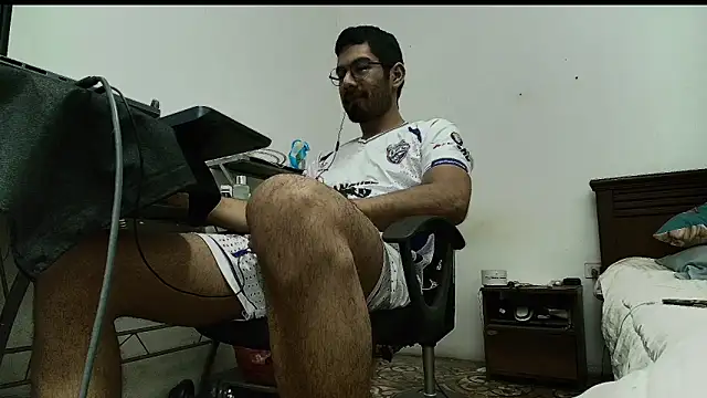 x-sebastian online show from March 2026 07:25:01 PM