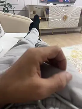 MAHKE12 online show from October 2025 08:42:01 PM