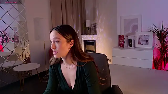 AgnesGoddess online show from February 2026 10:44:01 PM