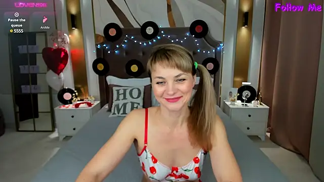 annasimonsj online show from March 2025 01:03:02 AM