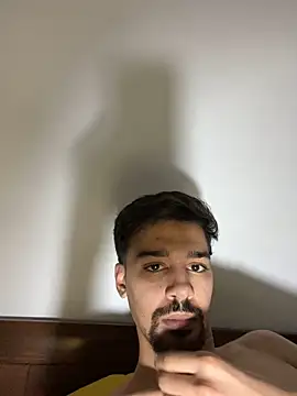 Hermanooooooo online show from March 2026 03:11:01 AM