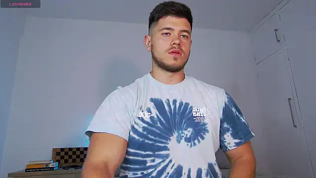 Arilas  online show from April 2026 07:14:01 AM