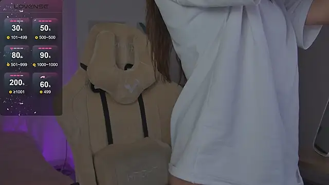 JennyDens online show from April 2026 07:00:01 PM