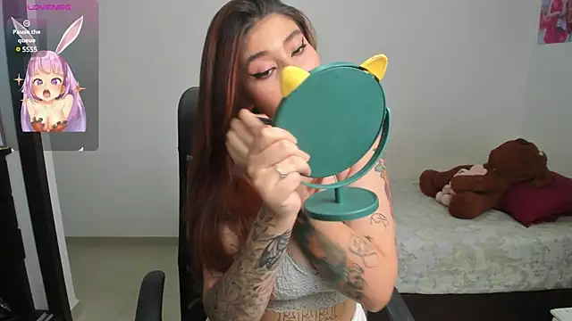 evelyx69x online show from March 2025 09:20:01 PM