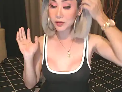 Snapshot of JustForCassie chatting on March 2026 01:10:01 AM JustForCassie online show from March 2026 01:10:01 AM