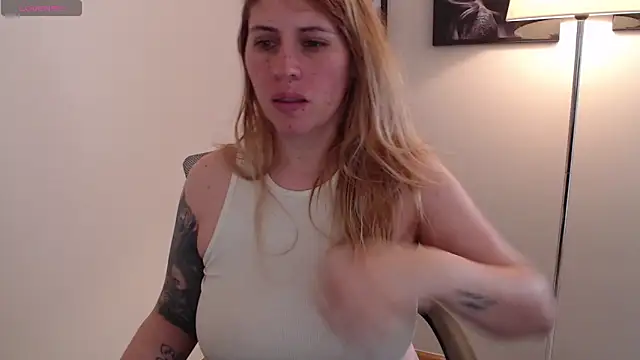 Snapshot of thamarajane chatting on June 2026 01:06:02 PM thamarajane online show from June 2026 01:06:02 PM