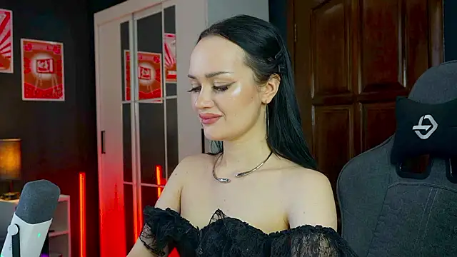 QueenAliss online show from February 2026 07:13:01 AM