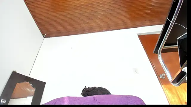 emely exotic online show from January 2025 12:57:02 PM