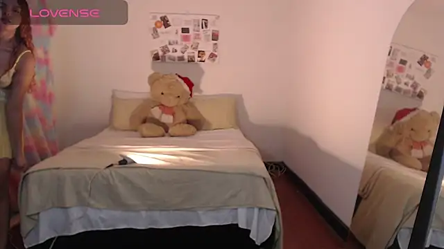 ValienteGirl  online show from November 2025 03:40:01 AM