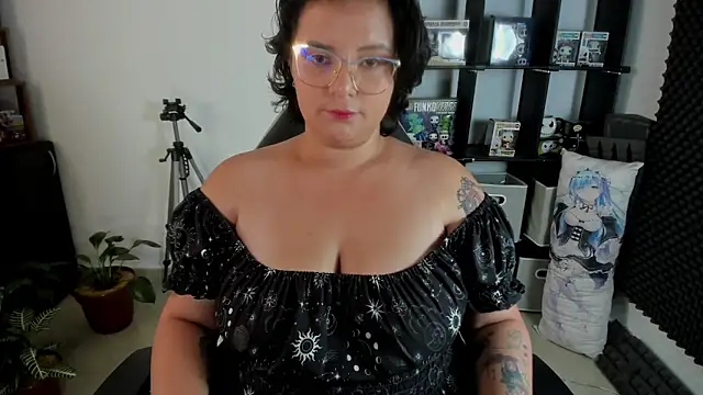 aika-dreams online show from December 2024 09:47:02 PM