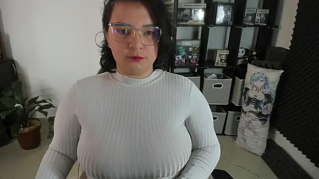 aika-dreams online show from January 2025 12:38:02 PM