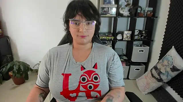 aika-dreams online show from January 2025 04:17:01 PM