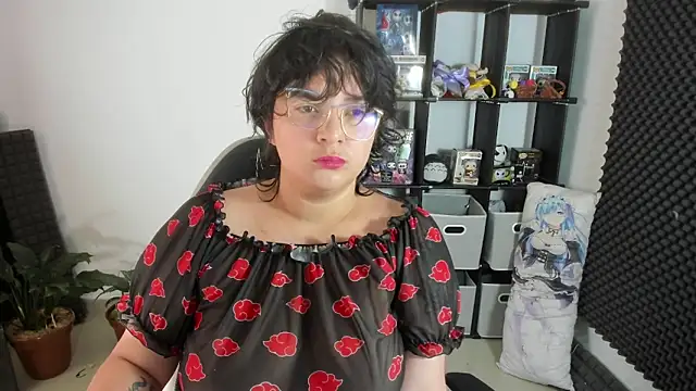 aika-dreams online show from February 2025 12:54:02 PM