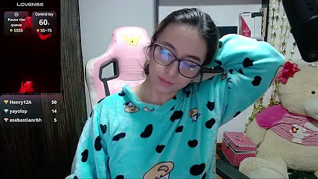 Maggie Fox3 online show from March 2025 02:41:02 AM