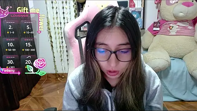 Maggie Fox3 online show from September 2025 02:44:01 AM