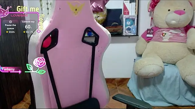 Maggie Fox3 online show from September 2025 02:11:01 AM