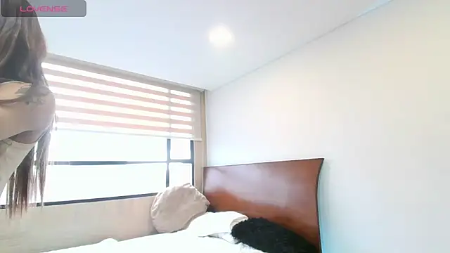 Snapshot of stormytt_ chatting on April 2026 09:02:02 PM stormytt online show from April 2026 09:02:02 PM
