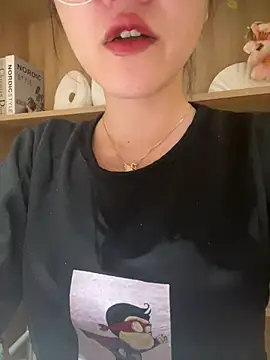 HinaLovely online show from January 2025 11:58:02 AM