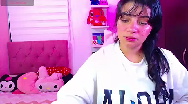 Vannessa  Shy online show from December 2024 10:07:01 PM