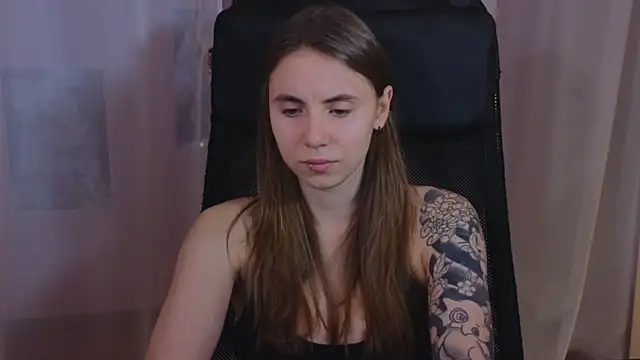  AnnaStark  online show from February 2025 08:28:02 PM