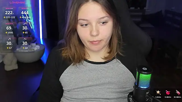 XNirvanaX online show from October 2025 02:45:02 AM