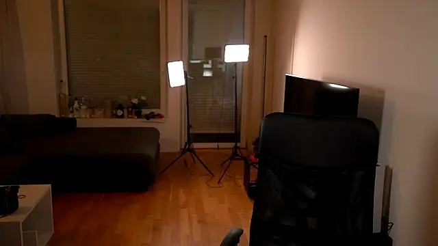 Irina Grant online show from April 2026 01:23:02 AM