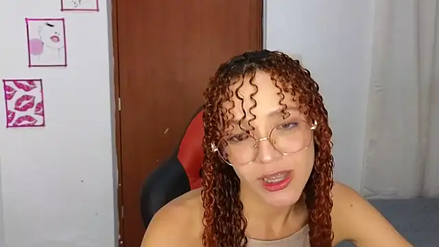 SexyLeilaa online show from October 2025 01:19:02 AM