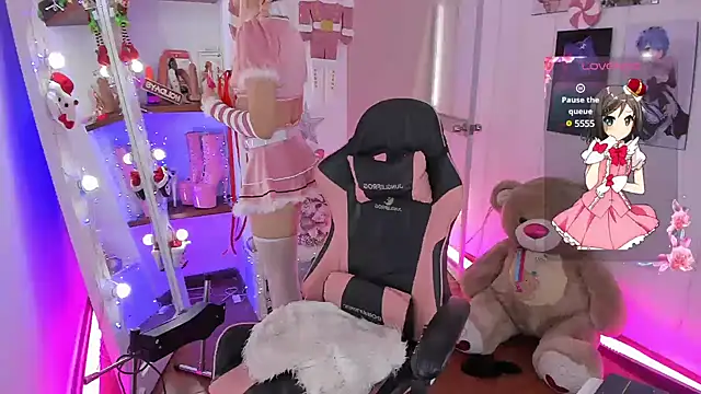 Snapshot of alessandrathedoll chatting on December 2024 06:49:01 PM alessandrathedoll online show from December 2024 06:49:01 PM