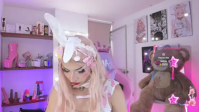 Snapshot of alessandrathedoll chatting on January 2025 07:17:01 PM alessandrathedoll online show from January 2025 07:17:01 PM