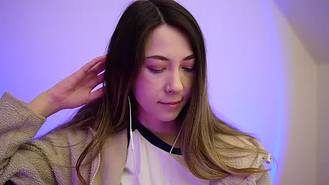 chibi moon  online show from March 2025 09:12:02 PM