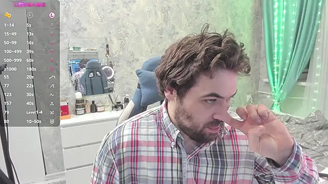 Morlaios online show from March 2025 10:04:02 PM