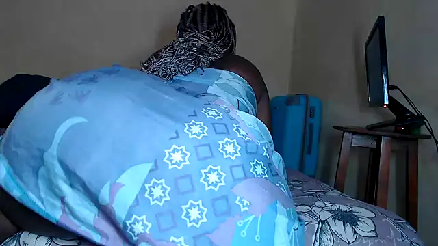 Snapshot of SweetAppleCandyxx chatting on January 2026 06:51:02 AM SweetAppleCandyxx online show from January 2026 06:51:02 AM