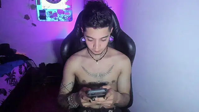 Snapshot of saad_man chatting on January 2026 01:44:01 AM saad man online show from January 2026 01:44:01 AM