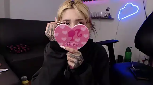 MaryJannes online show from March 2025 05:03:02 AM