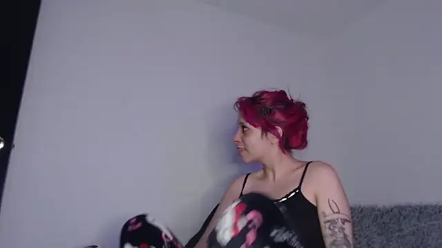 MaryJannes online show from October 2025 08:14:01 AM