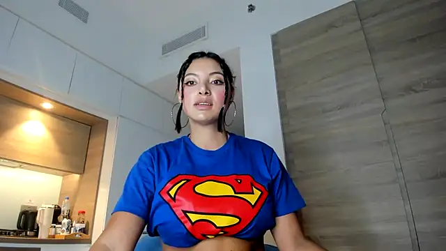 alexademie1 online show from October 2025 01:43:02 PM