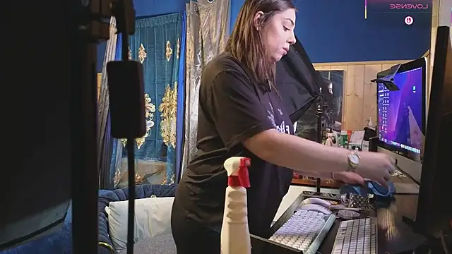 VanessaDoyle online show from March 2025 06:51:01 PM