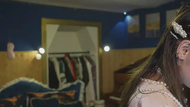 VanessaDoyle online show from September 2025 03:24:02 PM