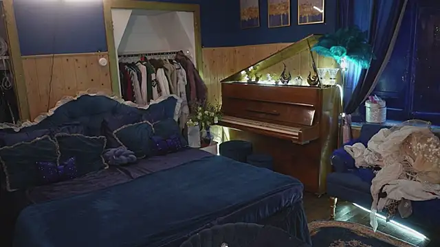 VanessaDoyle online show from October 2025 03:13:02 PM