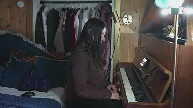 VanessaDoyle online show from April 2026 11:27:01 AM