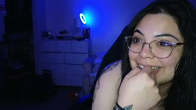 drizzypeach602 online show from February 2025 03:55:02 AM