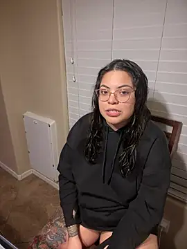 drizzypeach602 online show from February 2025 07:56:01 AM