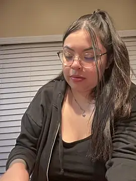 drizzypeach602 online show from March 2025 05:49:02 AM