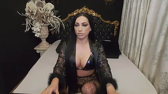 Snapshot of MichaelaDark chatting on February 2025 05:04:01 AM MichaelaDark online show from February 2025 05:04:01 AM