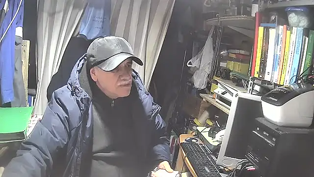 nonnomaturobisex online show from February 2025 05:29:01 PM