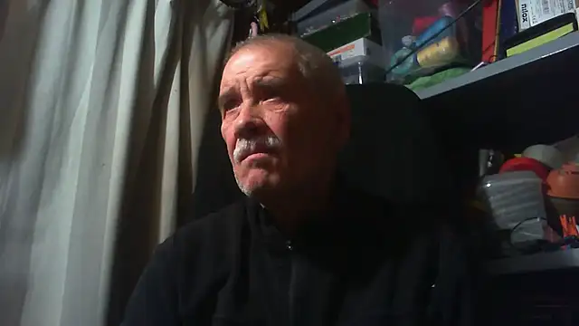 nonnomaturobisex online show from October 2025 05:13:02 PM