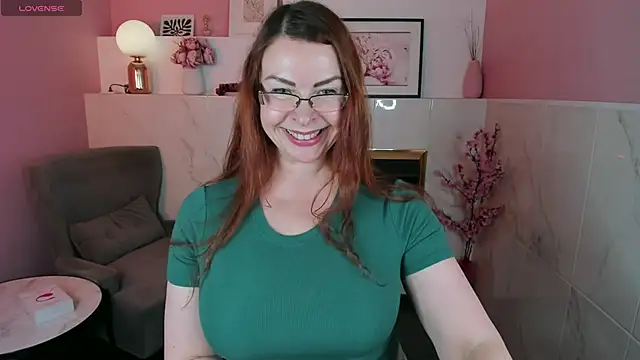 Snapshot of MrsIngrid chatting on March 2025 02:51:02 PM MrsIngrid online show from March 2025 02:51:02 PM